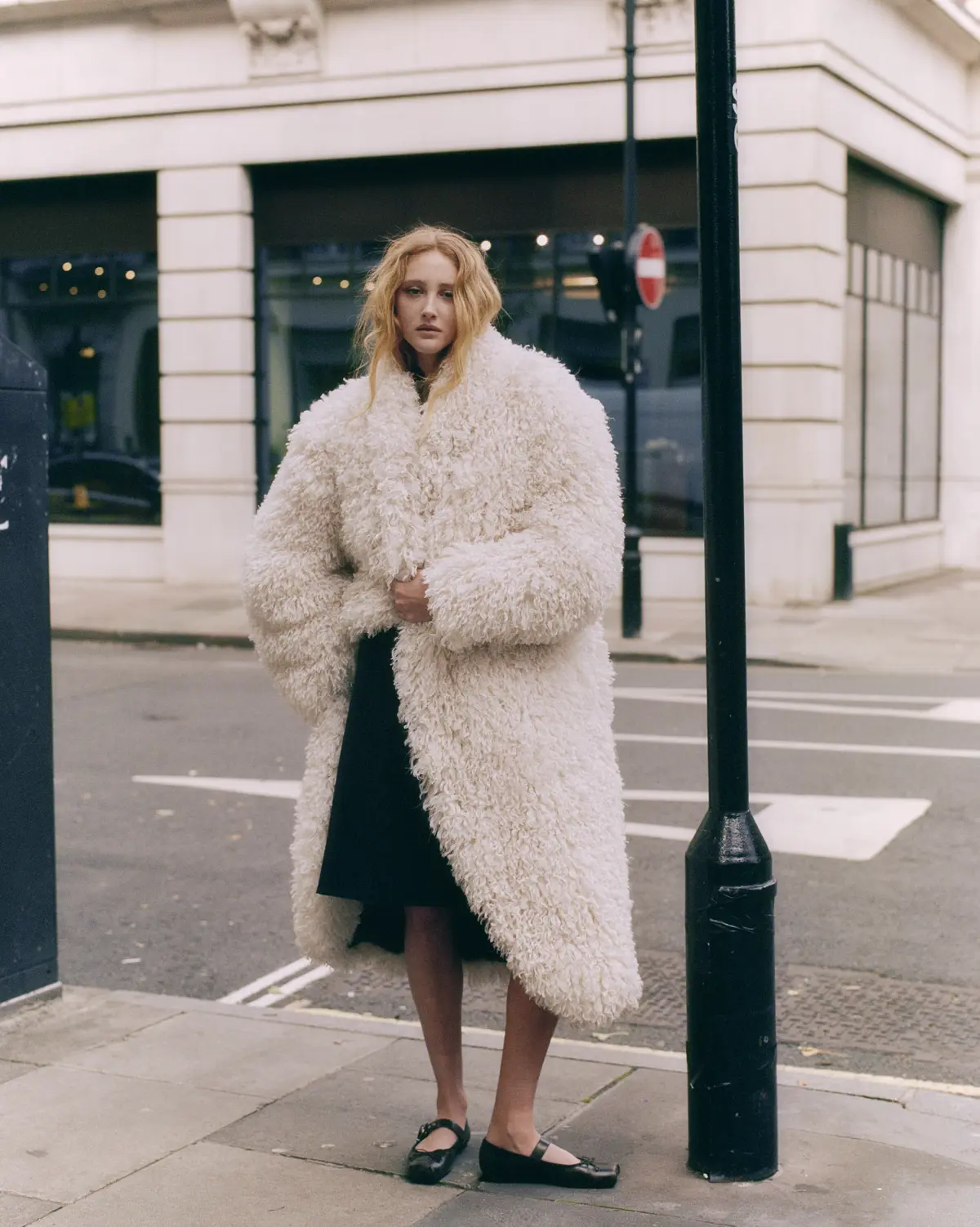 JR BECAUSE 8 JR BECAUSE 8