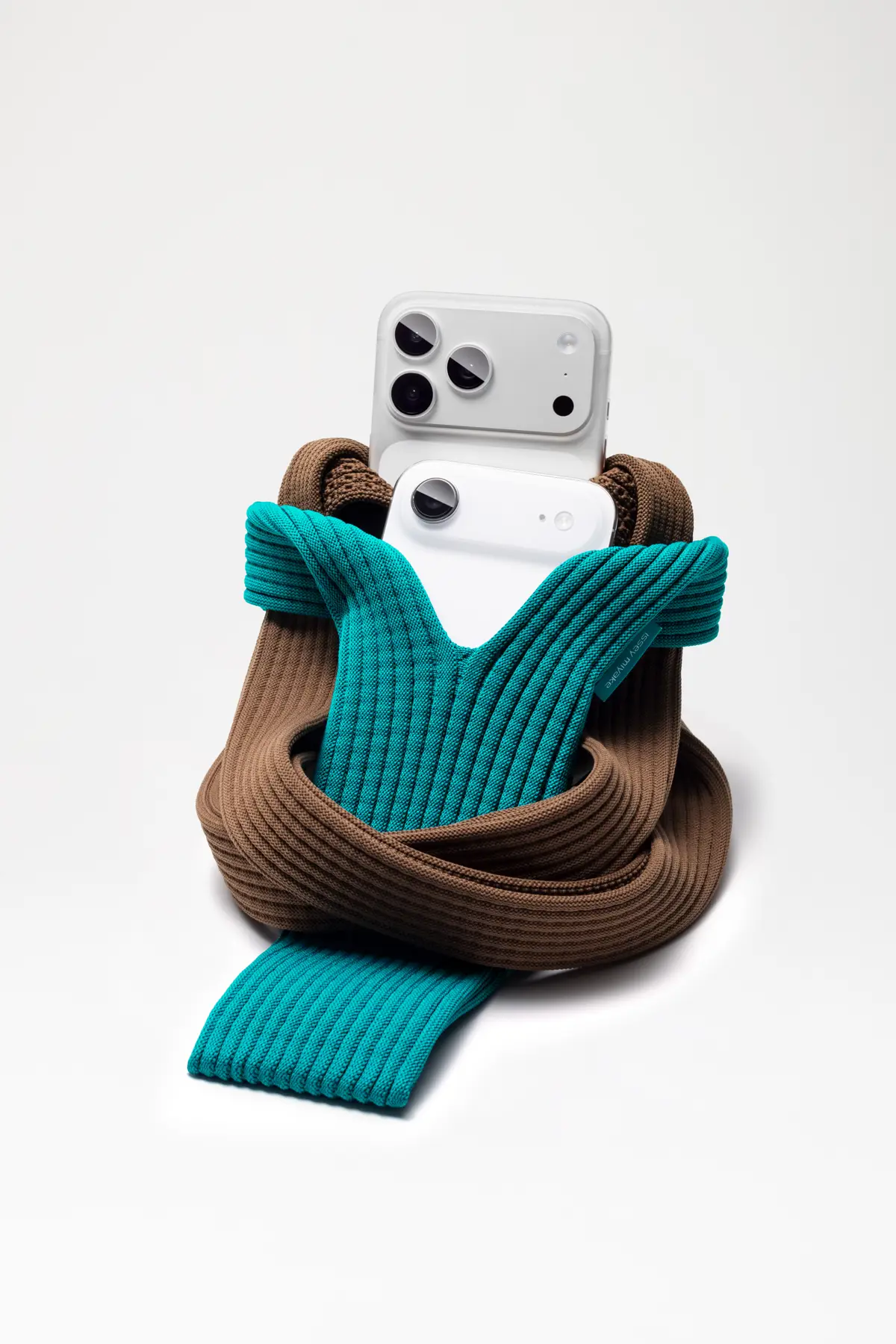 Miyake Design Studio Press Rgb 2X3 Nologo 10