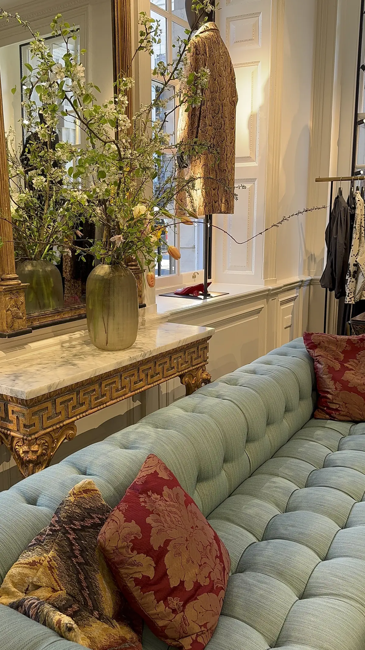 Dries Van Noten store (1) Dries Van Noten store (1)