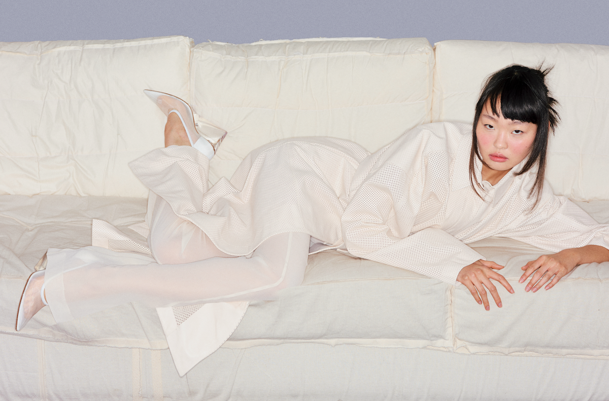 IMAGE 1 - LAY IT ON ME IMAGE 1 - LAY IT ON ME