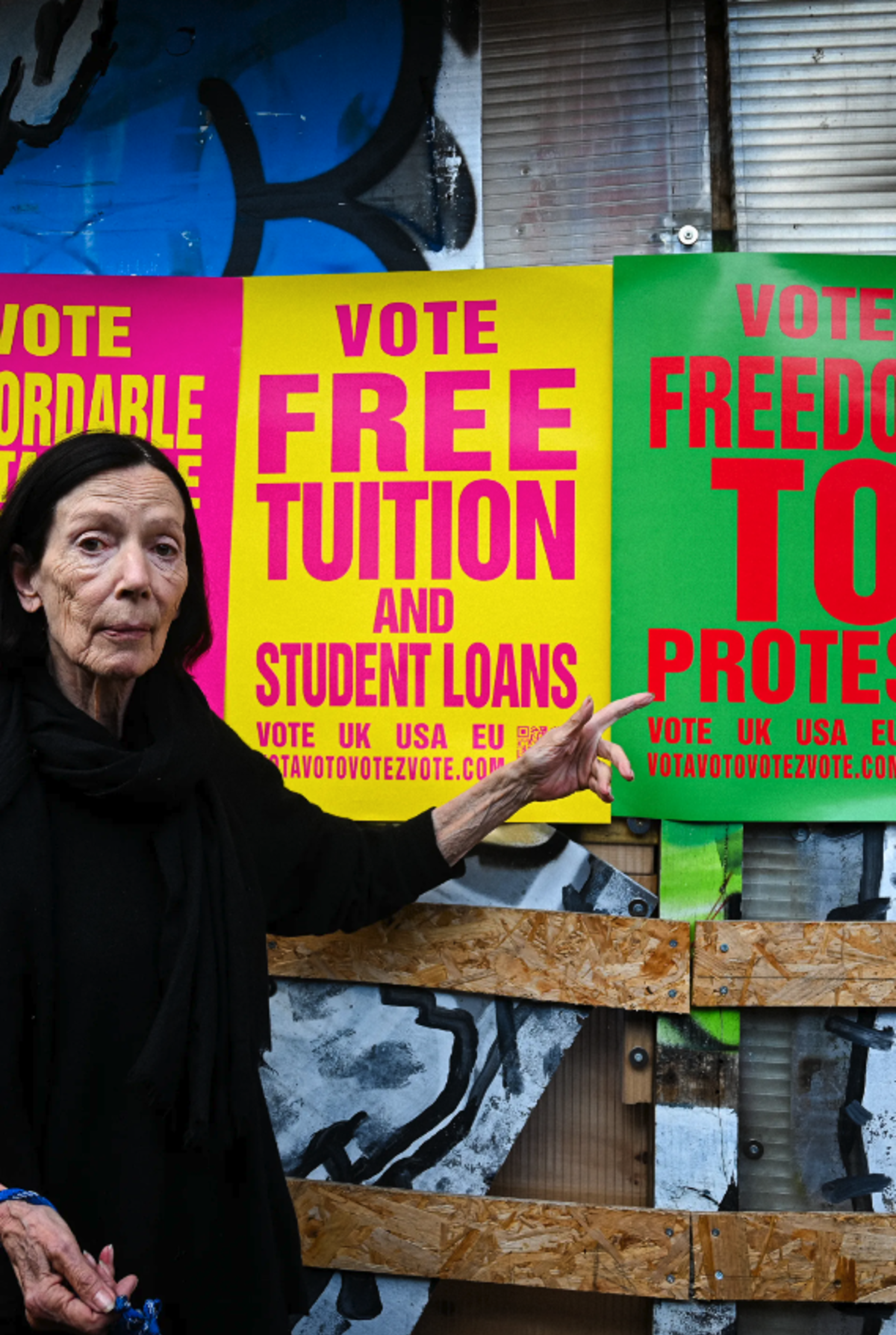 Slogan Tshirts Katharine Hamnett 4 Slogan Tshirts Katharine Hamnett 4